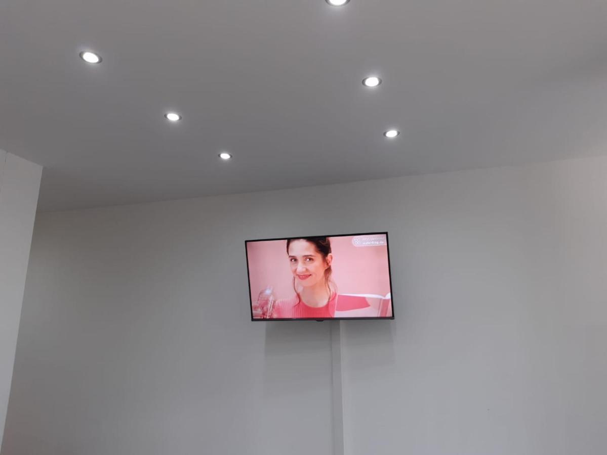 Luxurioese Wohnung Mit Eigenem Garten เอาก์สเบิร์ก ภายนอก รูปภาพ