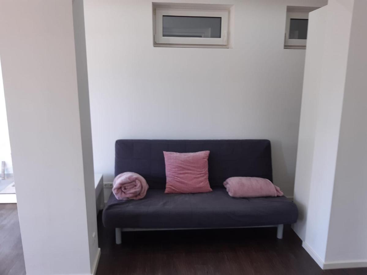 Luxurioese Wohnung Mit Eigenem Garten เอาก์สเบิร์ก ภายนอก รูปภาพ